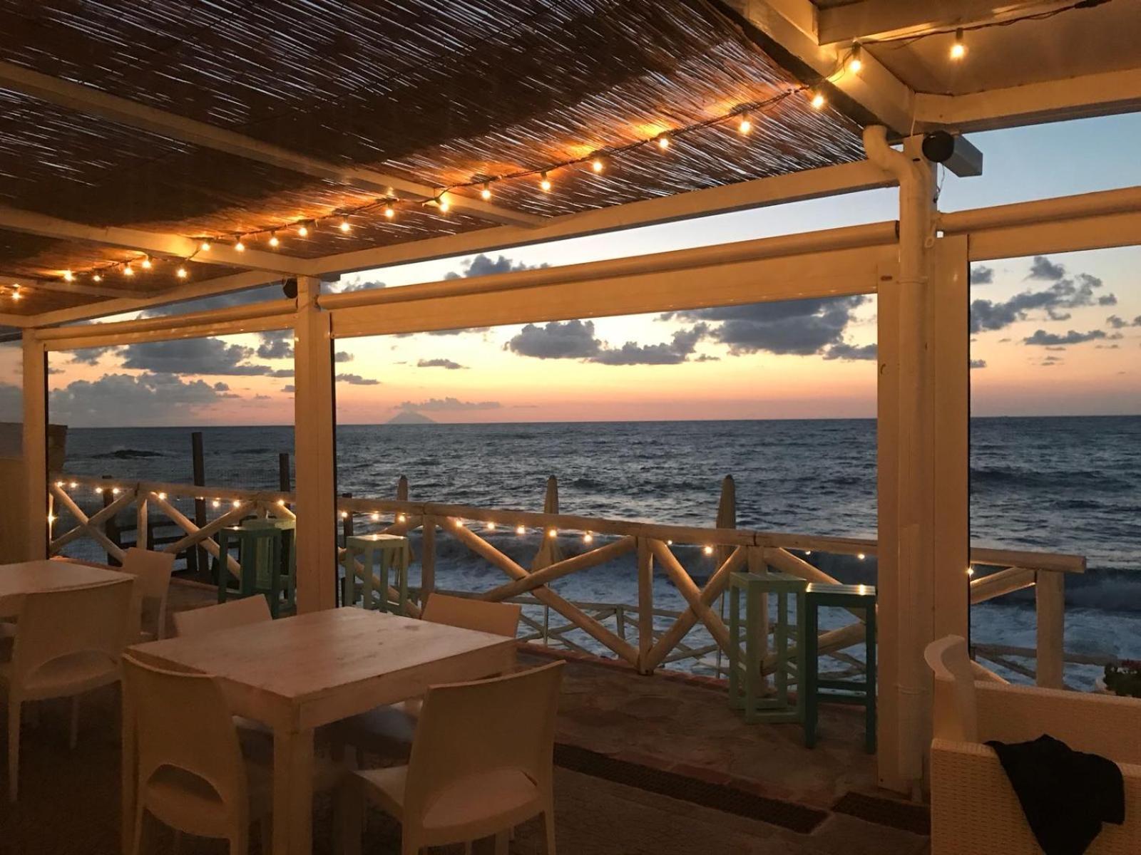 Arcobaleno Tropea Centro Bed & Breakfast Bagian luar foto