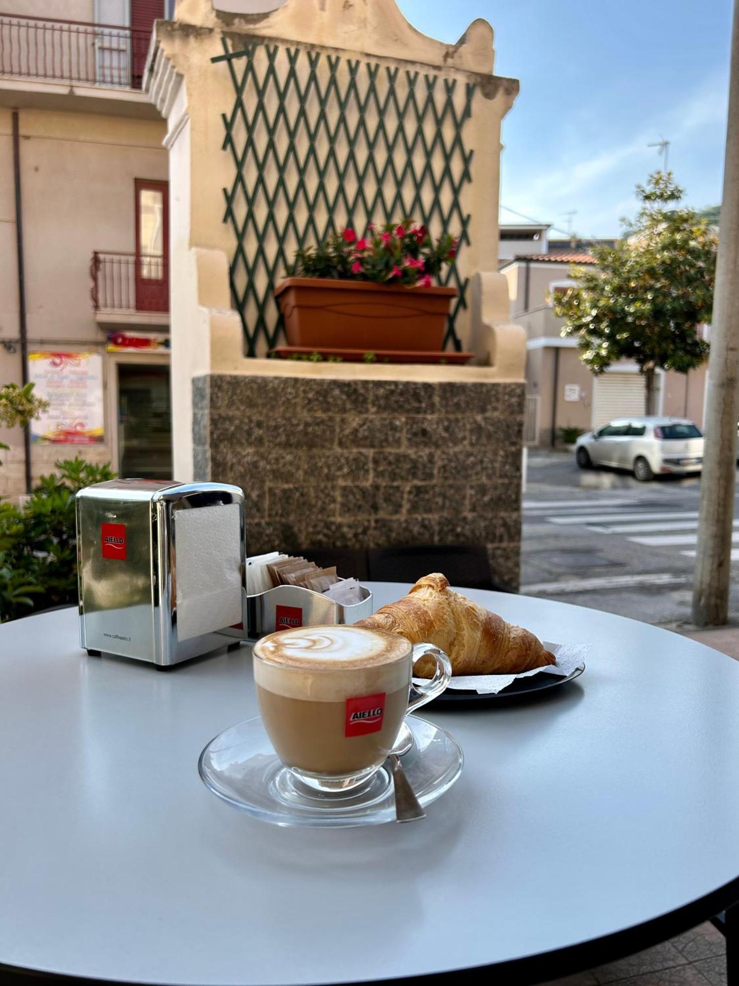 Arcobaleno Tropea Centro Bed & Breakfast Bagian luar foto