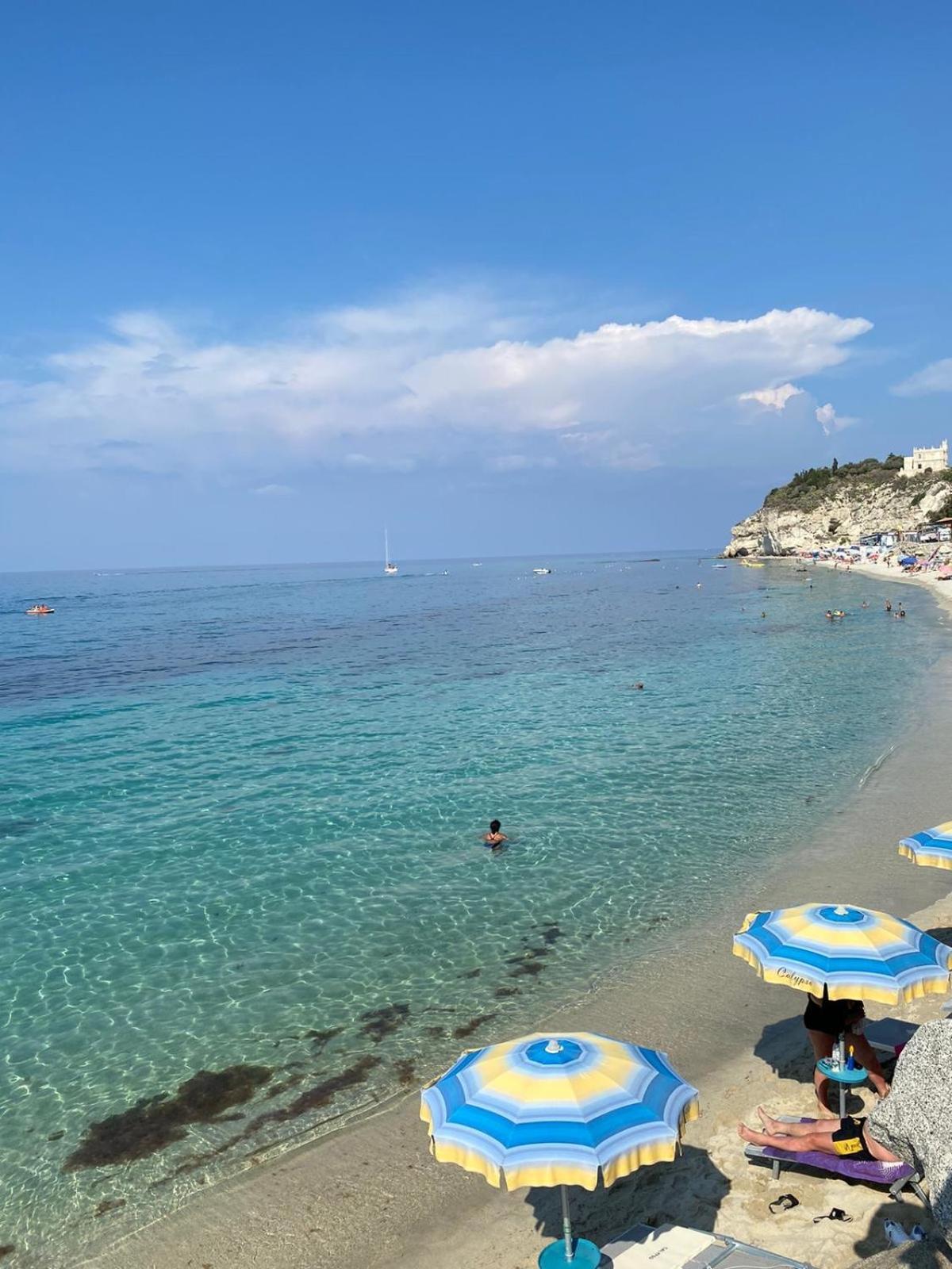 Arcobaleno Tropea Centro Bed & Breakfast Bagian luar foto