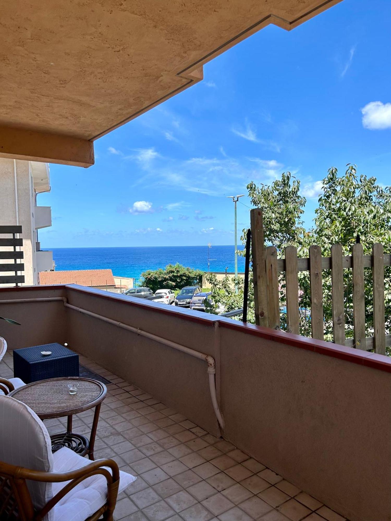 Arcobaleno Tropea Centro Bed & Breakfast Bagian luar foto