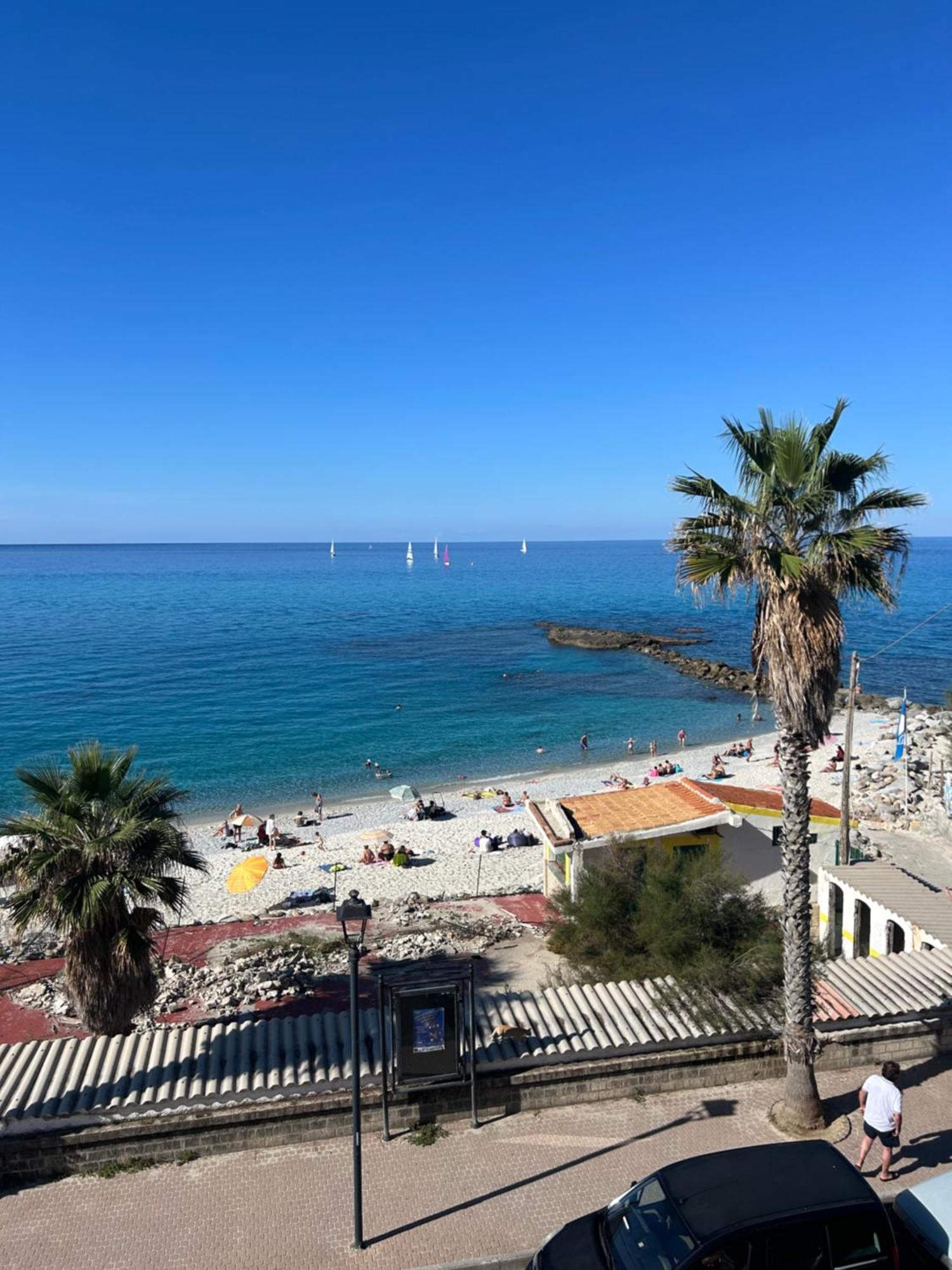Arcobaleno Tropea Centro Bed & Breakfast Bagian luar foto